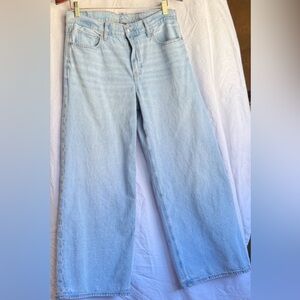 NWOT American Eagle Low Rise Ultra Wide Leg Blue Jeans Size 6